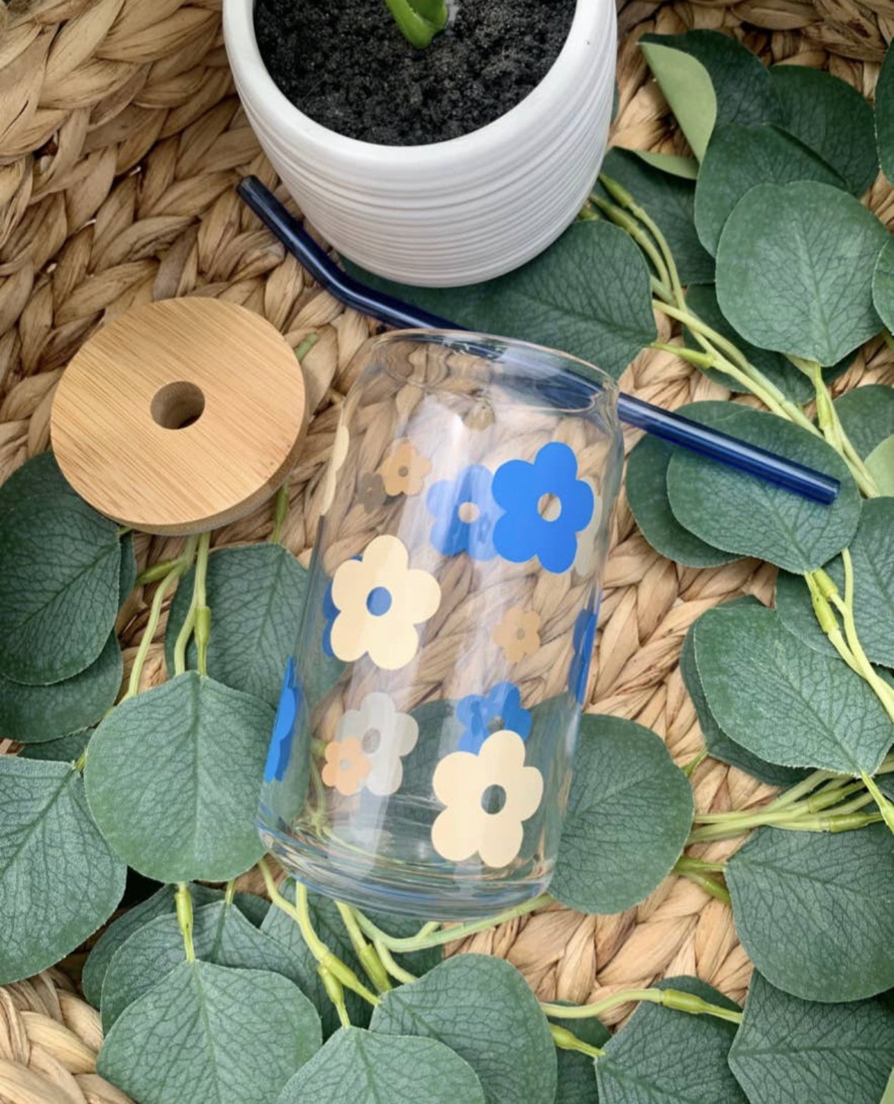 Retro Flower Beer Can Glass, Blue Flower 20oz